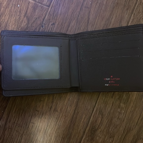 Brown LV wallet - Picture 2 of 3